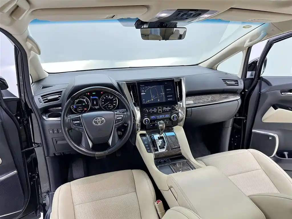 Toyota Alphard 2021 Hybrid 2.5L Premium фото 12