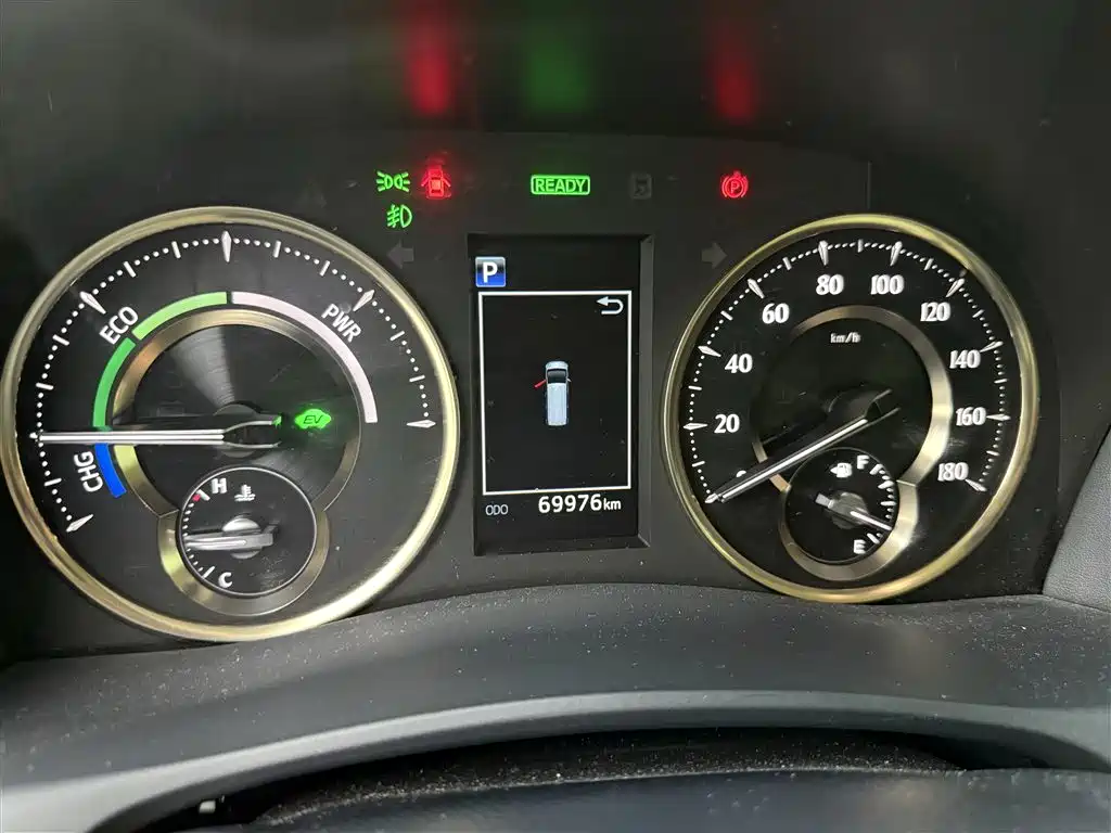 Toyota Vellfire 2020 Twin Engine 2.5L HV Premium Edition фото 11