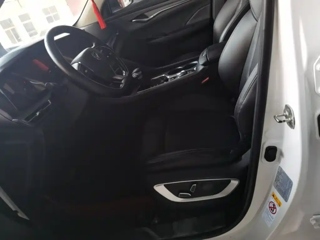 Фото 15 - Changan CS75 PLUS