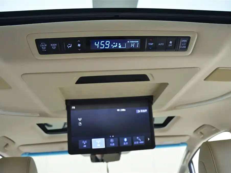 Toyota Alphard 2020 Hybrid 2.5L Premium Edition фото 15