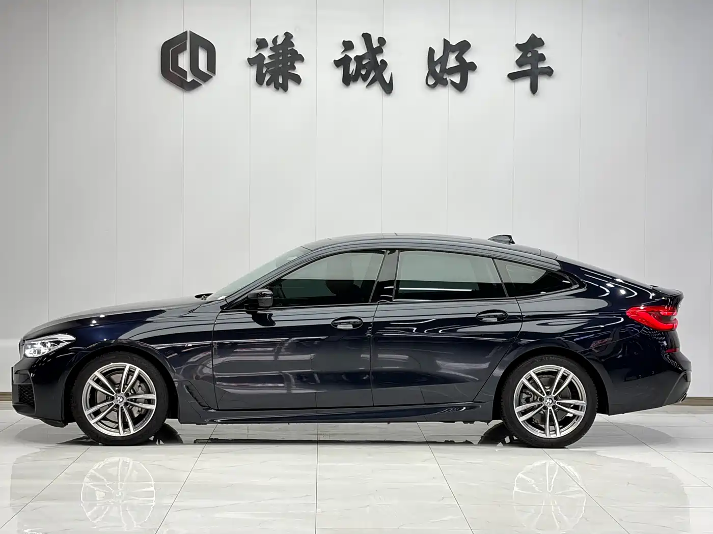 BMW 6 Series GT 2019 630i M Sport Package фото 3