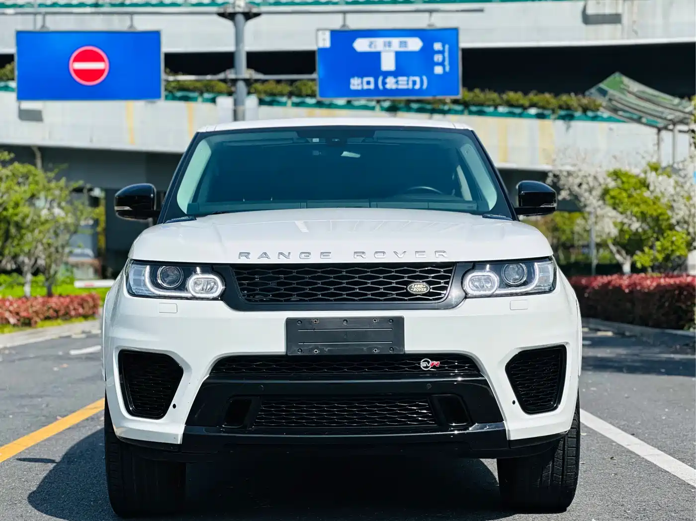 Land Rover Range Rover Sport 2016 Model 3.0 SC V6 HSE DYNAMIC фото 2