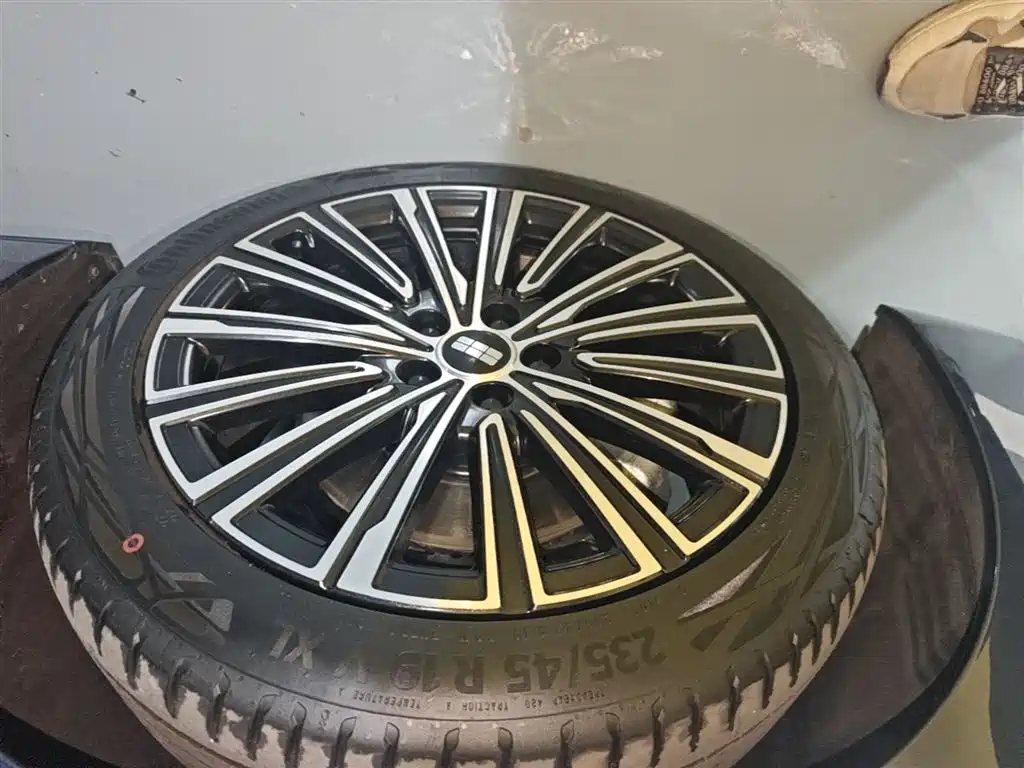Geely Galaxy Galaxy A7 2025 EM-i фото 23