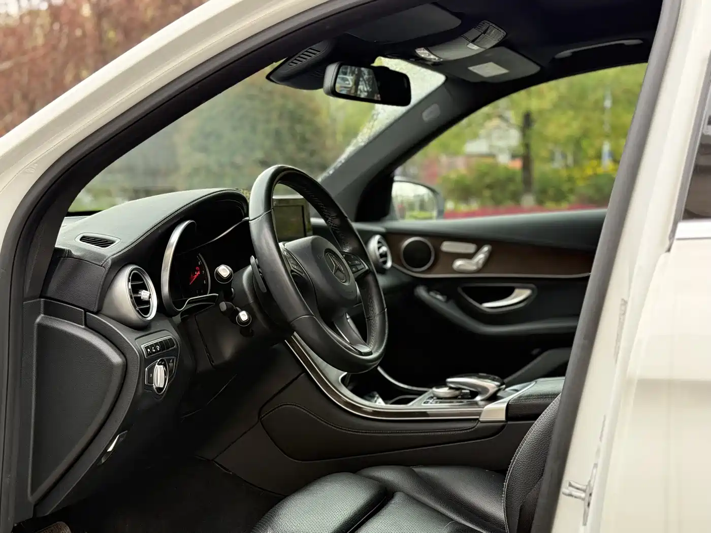 Mercedes-Benz GLC 2016 GLC 300 4MATIC Dynamic фото 8