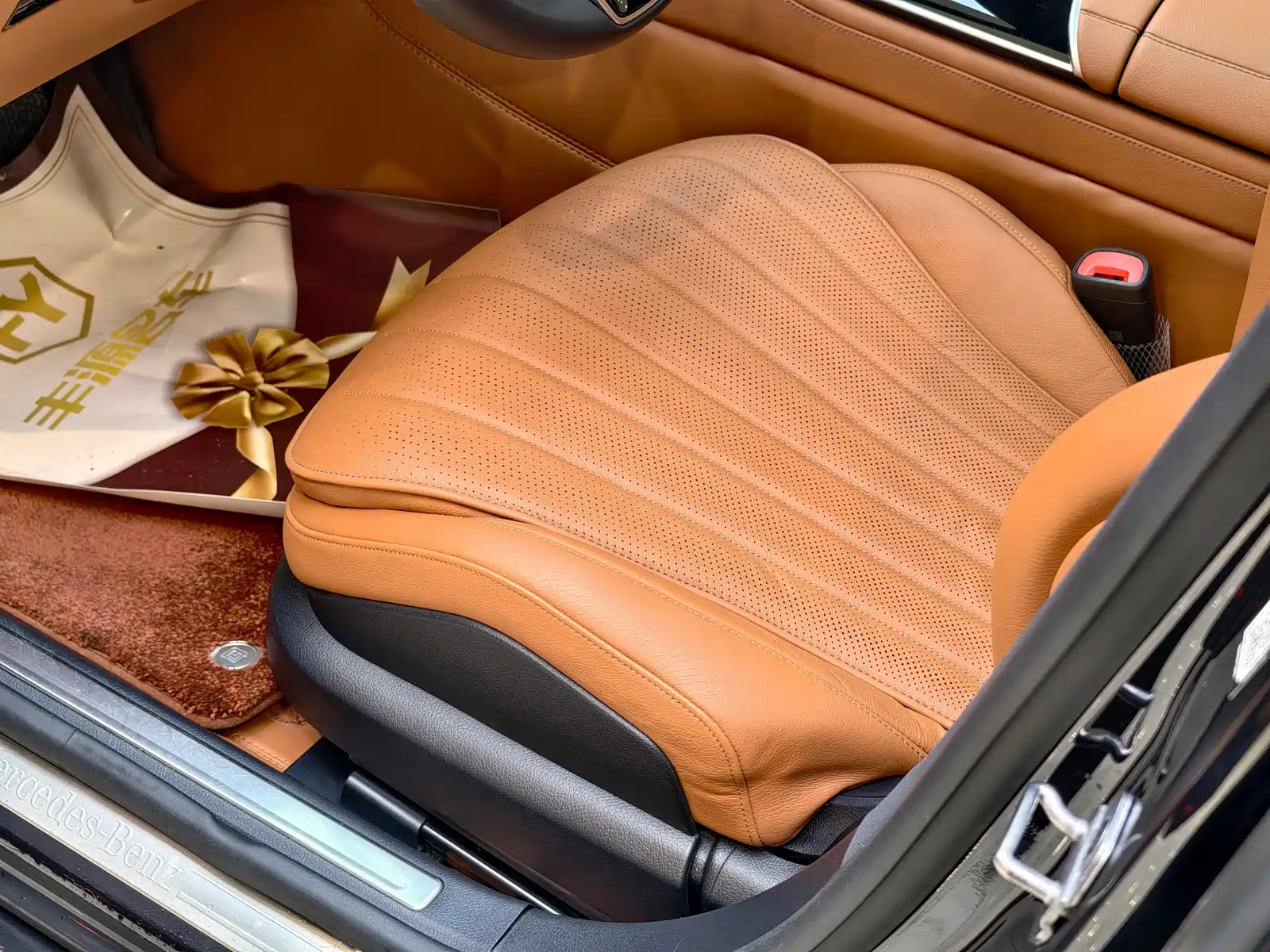 صورة 7 - Mercedes-Benz S-Class