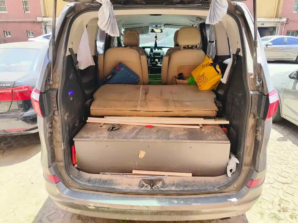 Huasong 7 2016 2015 2.0T Automatic Comfort