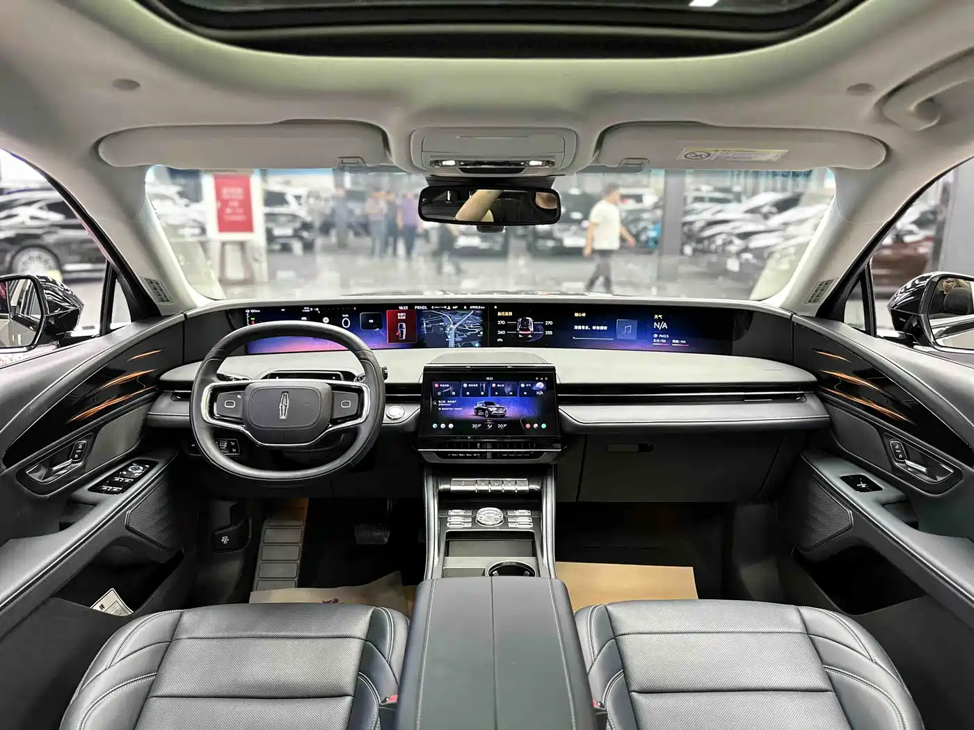 LINCOLN NAVIGATOR