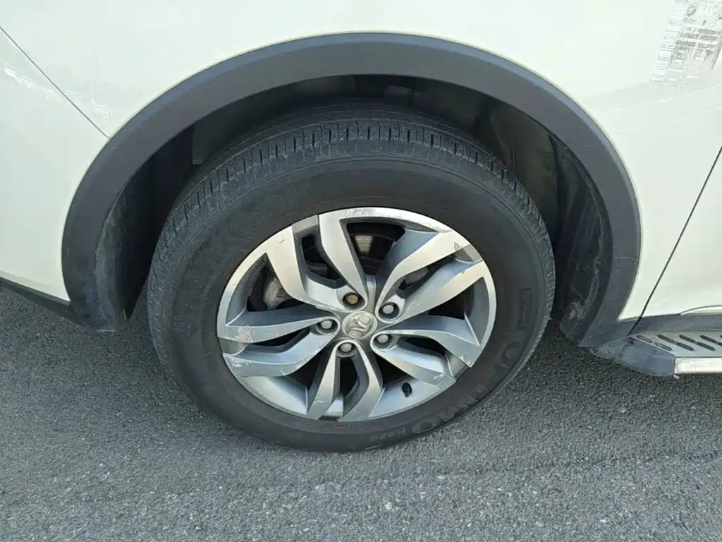 BAIC Senova X65 2015 2015 2.0T Automatic Elite