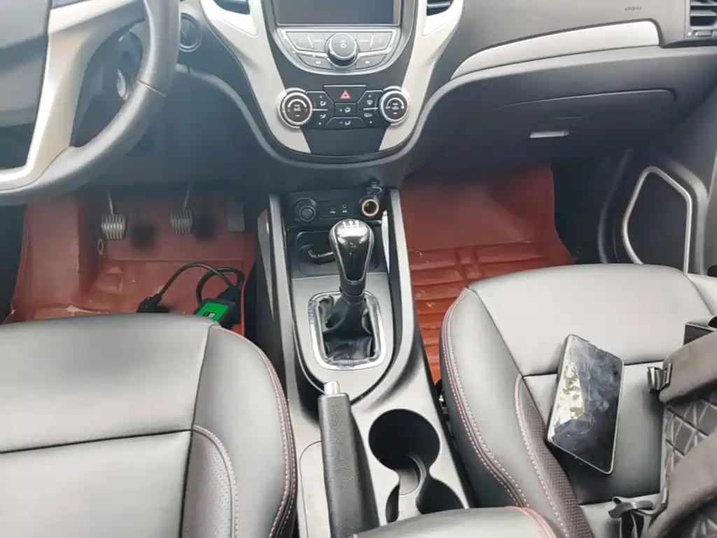 Photo 14 - Changan CS35