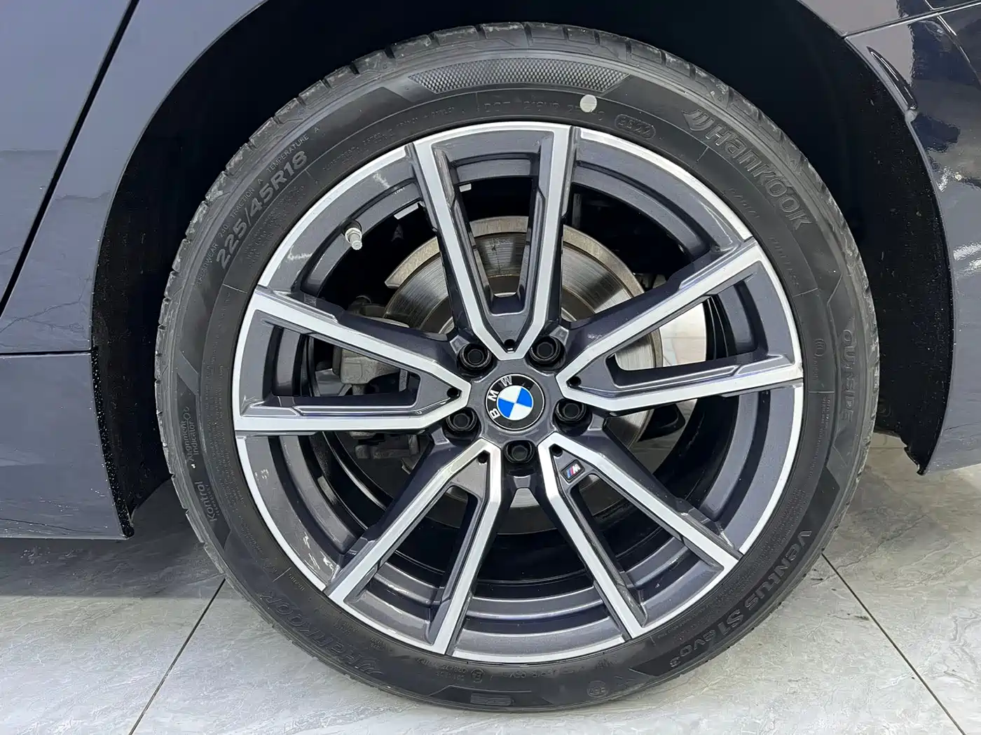 BMW 3 Series 2023 320i M Sport Package фото 20