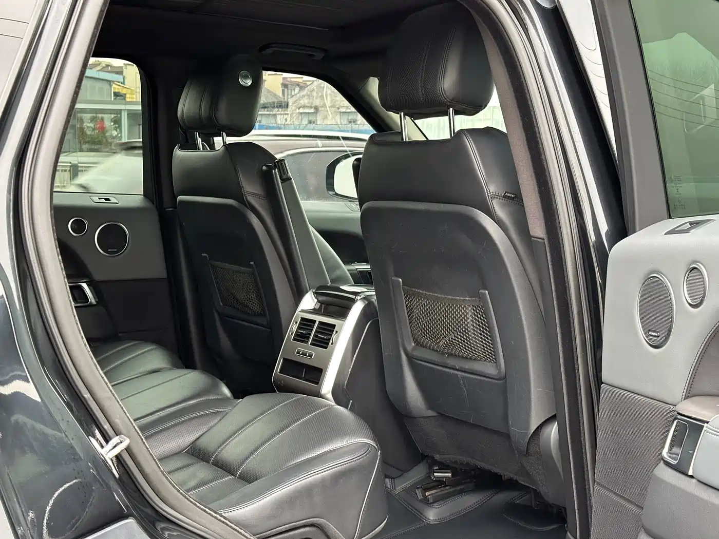Land Rover Range Rover Sport фото 4