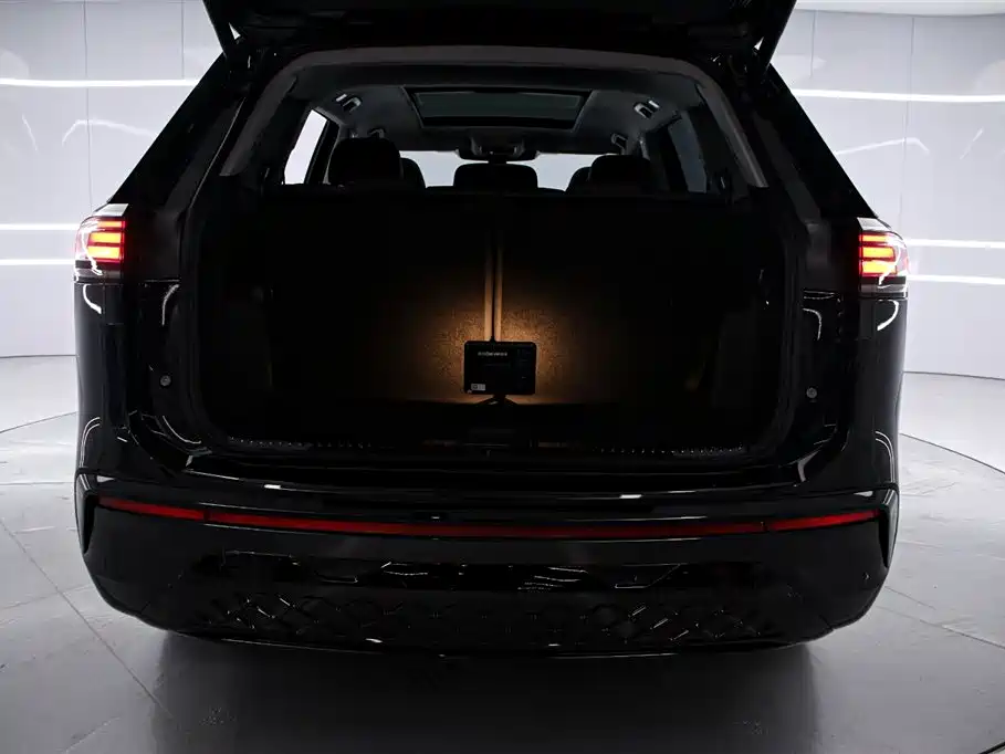 Volkswagen Teramont 2025 Model Teramont Pro 450TSI 4WD Cross Country Edition фото 15