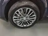 Photo 23 - Cadillac XT5
