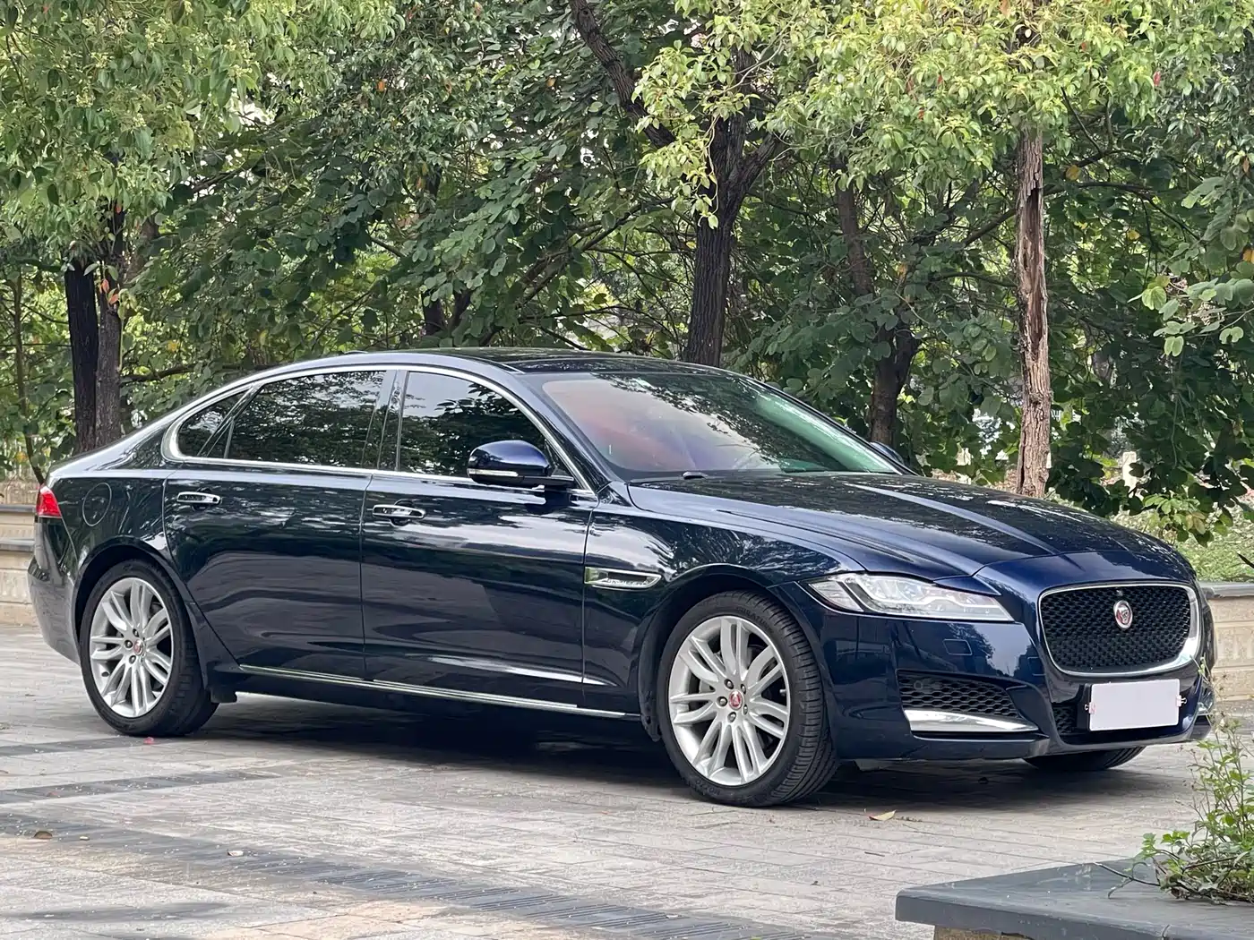 Jaguar XFL 2020 XFL 2.0T P250 4WD Premium Edition фото 3