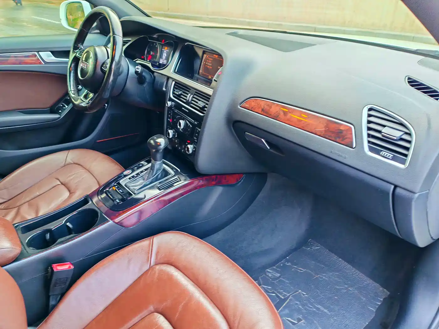 Audi A4L 2015 35 TFSI Auto Comfort фото 14