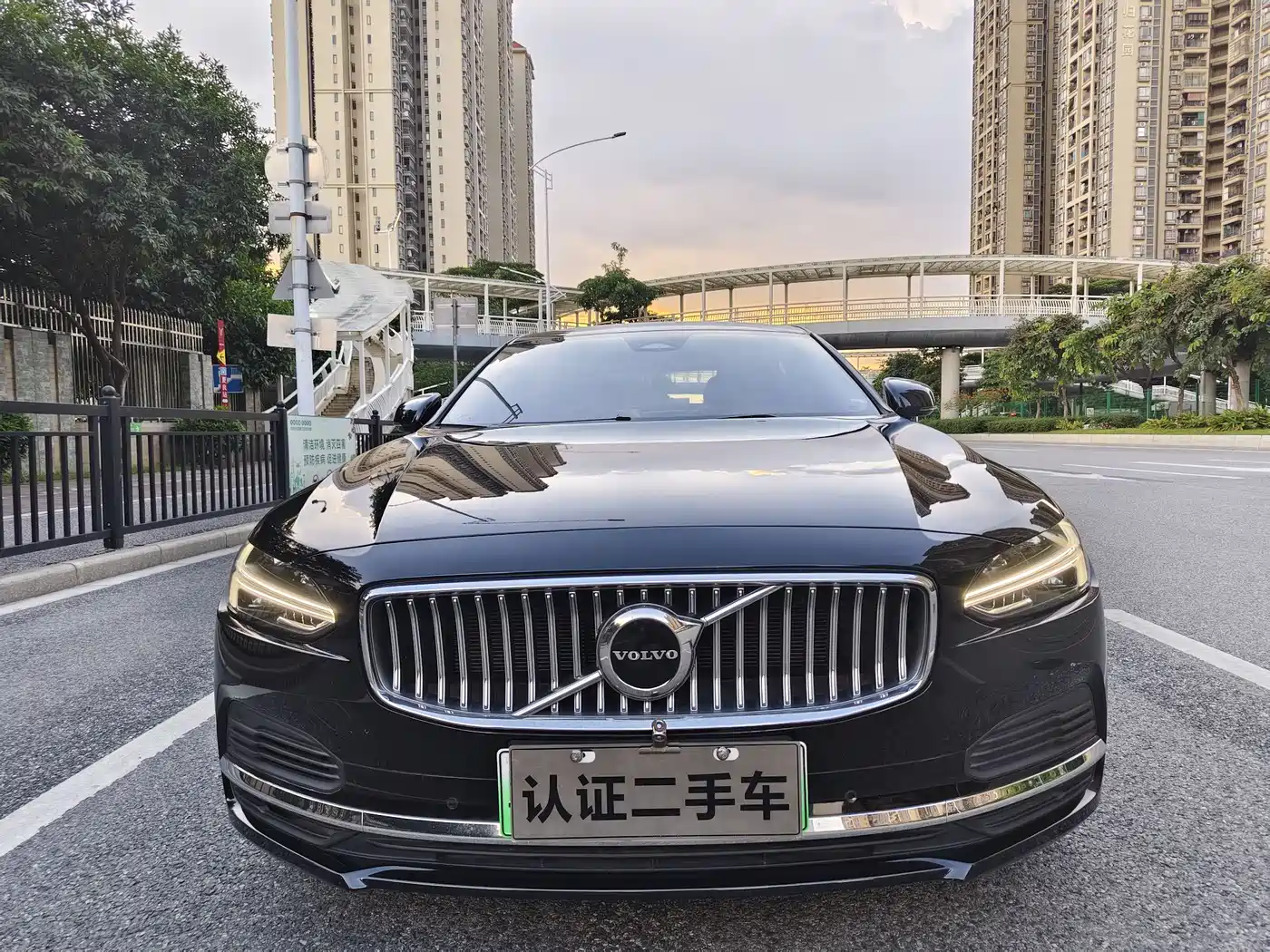 Volvo S90 Plug-in Hybrid 2023 T8 Plug-in Hybrid AWD Long Range Smart Elite Luxury фото 5