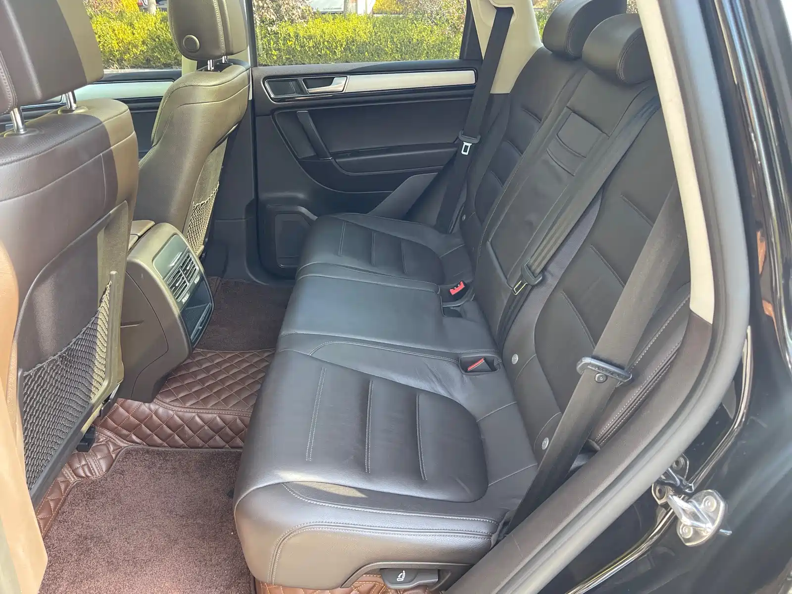 Фото 4 - Volkswagen Touareg