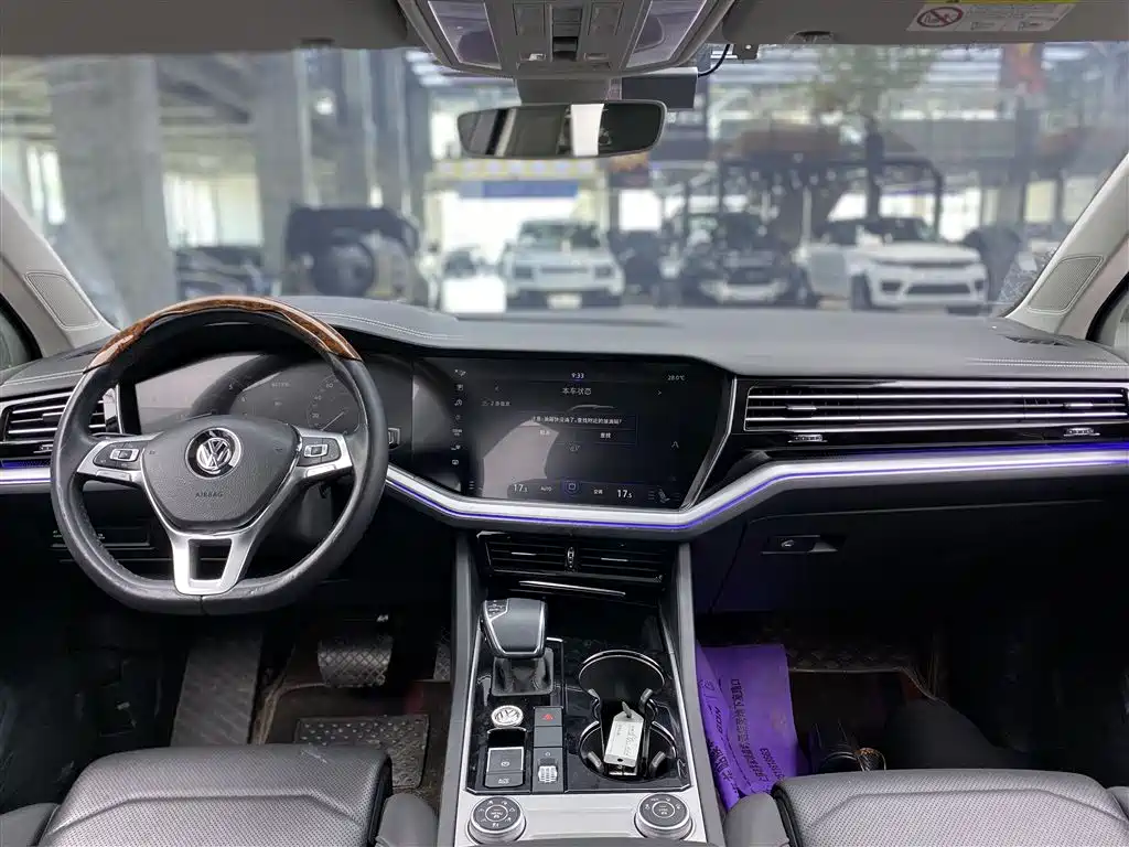 Volkswagen Touareg 2020 2.0TSI Rui Shang Edition China VI фото 8