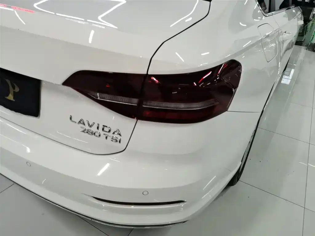 VOLKSWAGEN LAVIDA