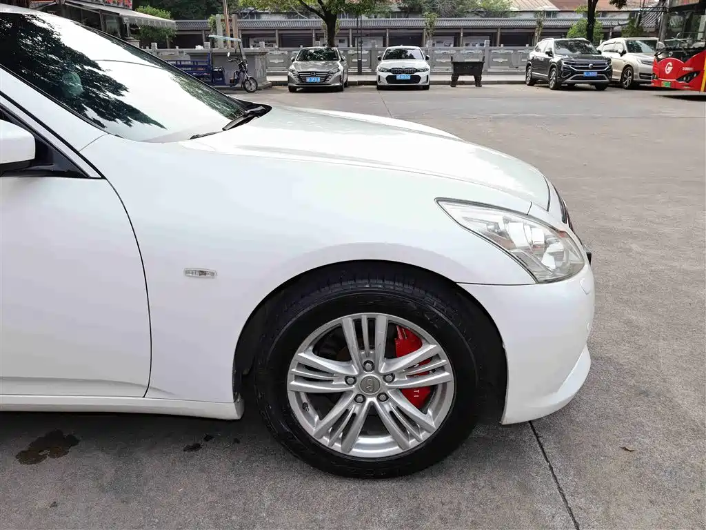 Infiniti G Series 2013 G25 Sedan Luxury Sport Edition фото 30