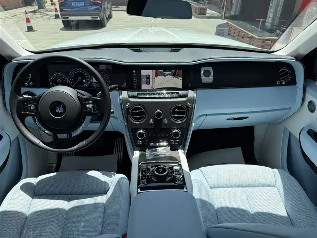 Rolls-Royce Cullinan 2023 2018 5-Seater Version
