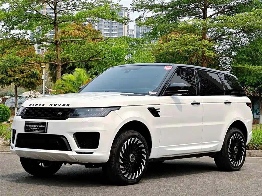 Land Rover Range Rover Sport 2014 3.0 SC V6 HSE фото 2
