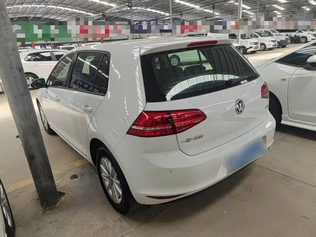 Volkswagen Golf 2016 1.6L Manual Fashion фото 5