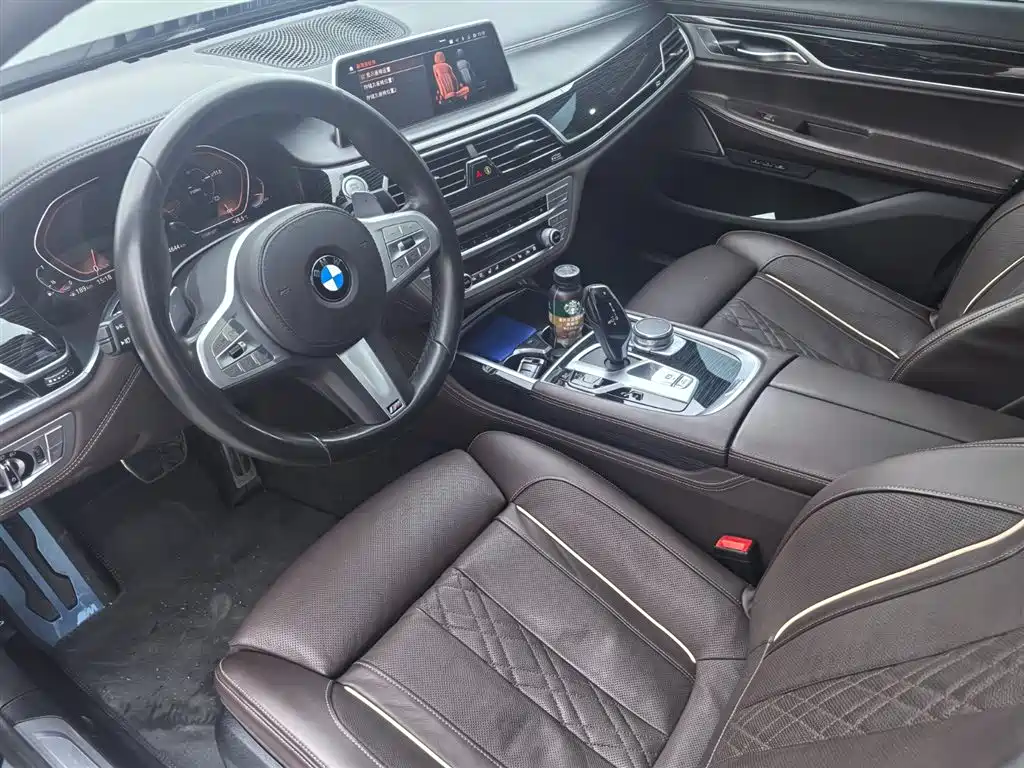 BMW 7 Series 2019 Facelift 740Li Exclusive M Sport Package фото 8