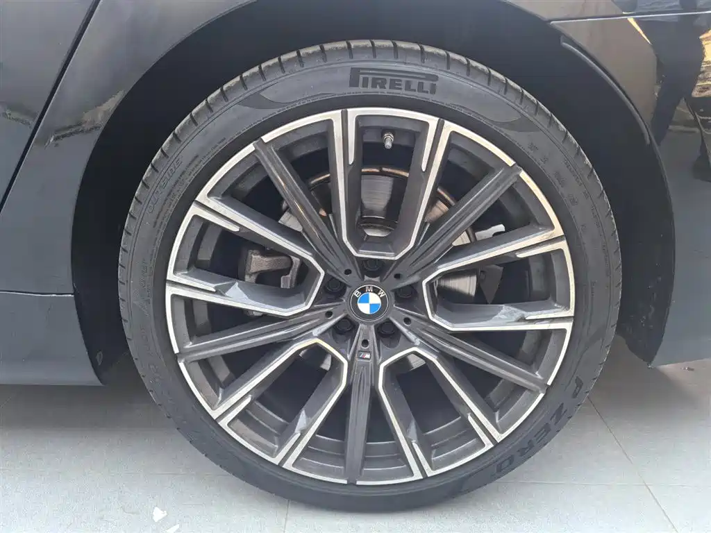 BMW 7 Series 2019 Facelift 740Li Exclusive M Sport Package фото 18