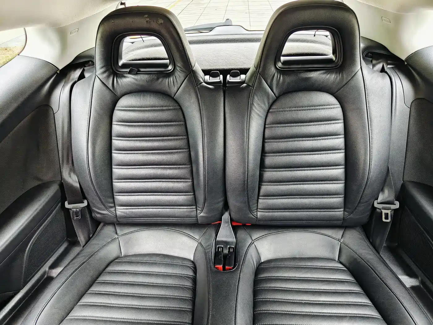 Volkswagen Scirocco 2015 1.4TSI Trend Edition фото 13