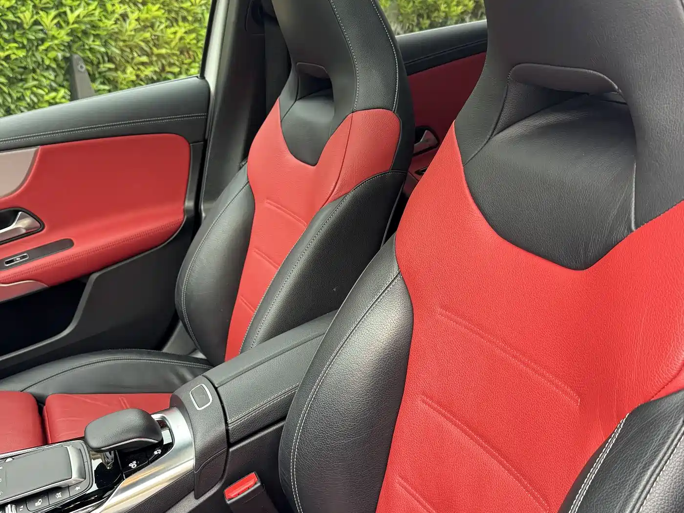 Mercedes-Benz A-Class AMG (Import) 2020 AMG A 35 4MATIC фото 12