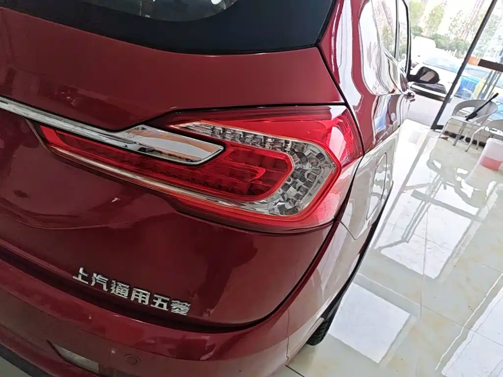 Photo 8 - Baojun 310W