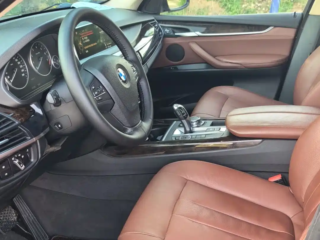 BMW X5 (Import) 2015 xDrive28i фото 15