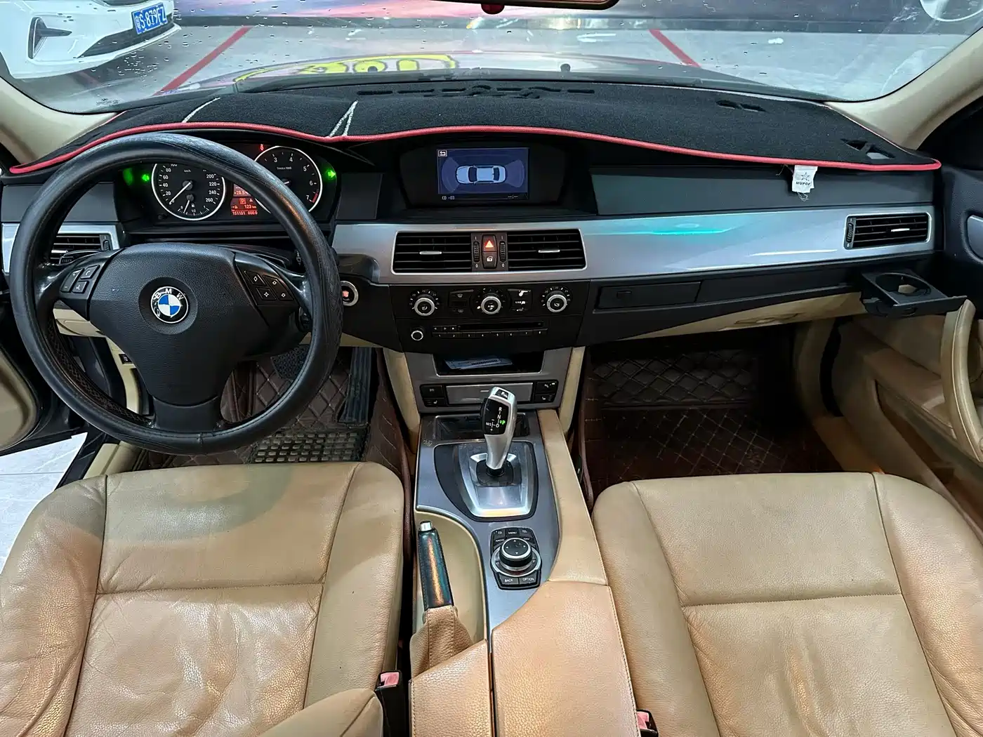 BMW 5 Series 2009 Model 523Li Premium фото 6