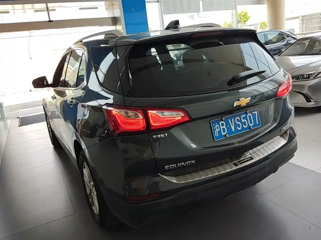 Chevrolet Equinox 2017 535T Automatic Realm Edition фото 9