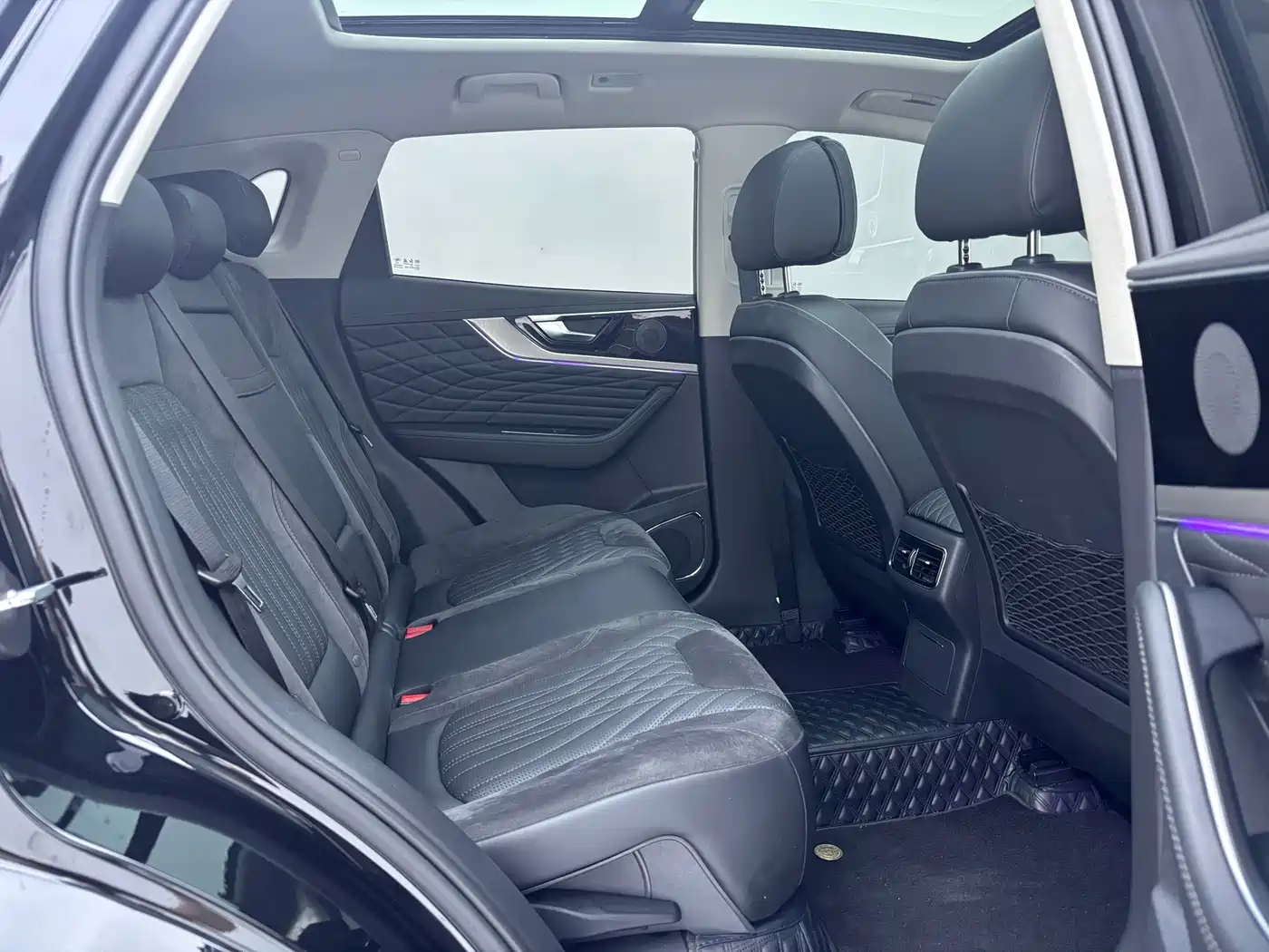 Hongqi HS5 2022 2.0T Smart Connect Premium Edition фото 15