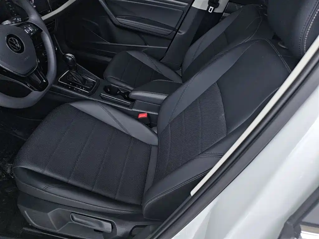 Volkswagen Lavida 2022 1.5L Auto Comfort Edition фото 15