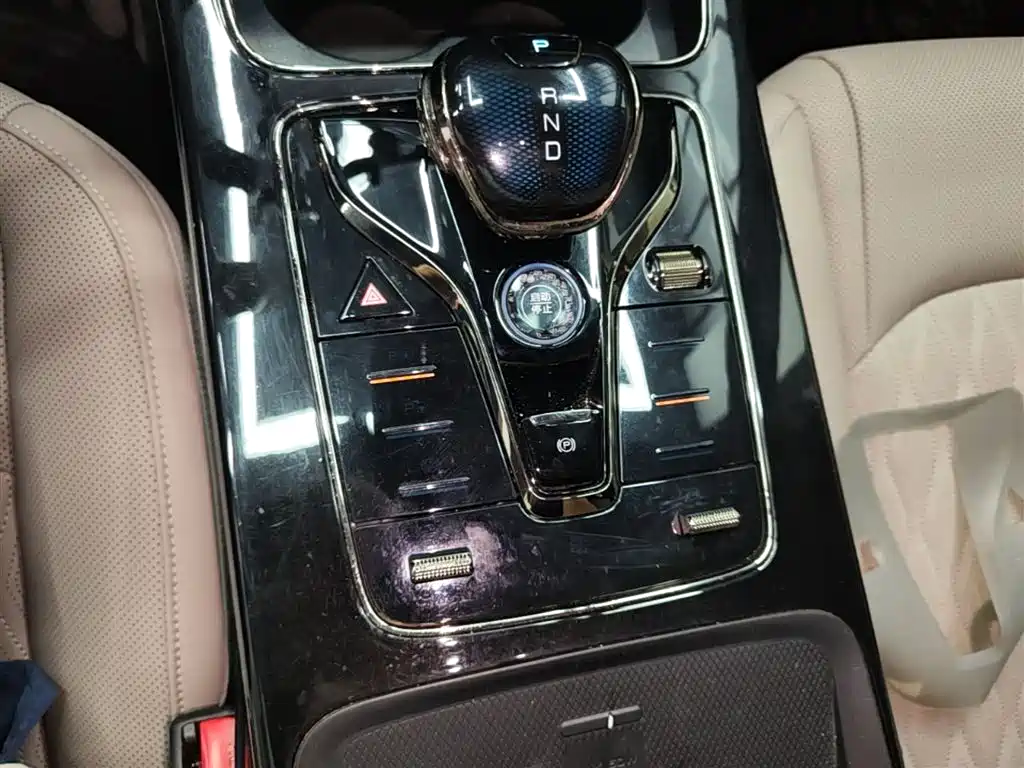 BYD Han 2025 Model EV 605KM Premium Version фото 14