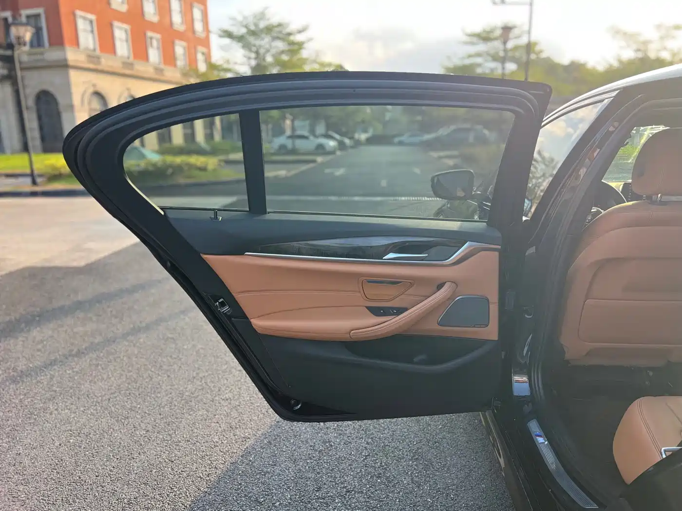 BMW 5 Series 2018 530Li Leading M Sport Package фото 30