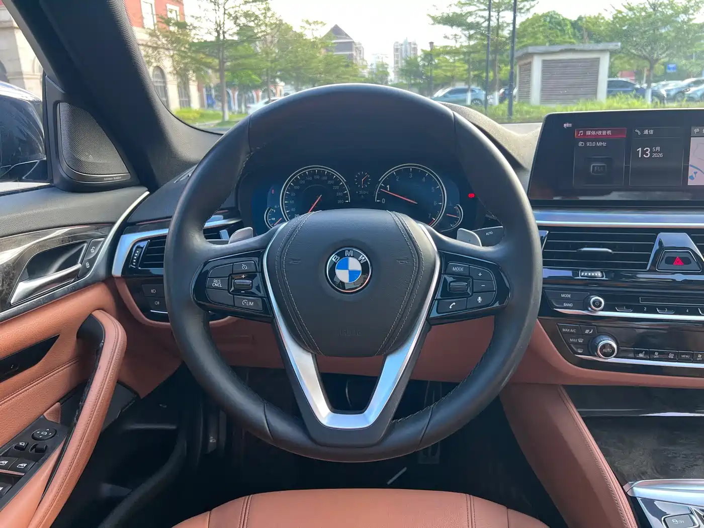 BMW 5 Series 2018 530Li Leading M Sport Package фото 39