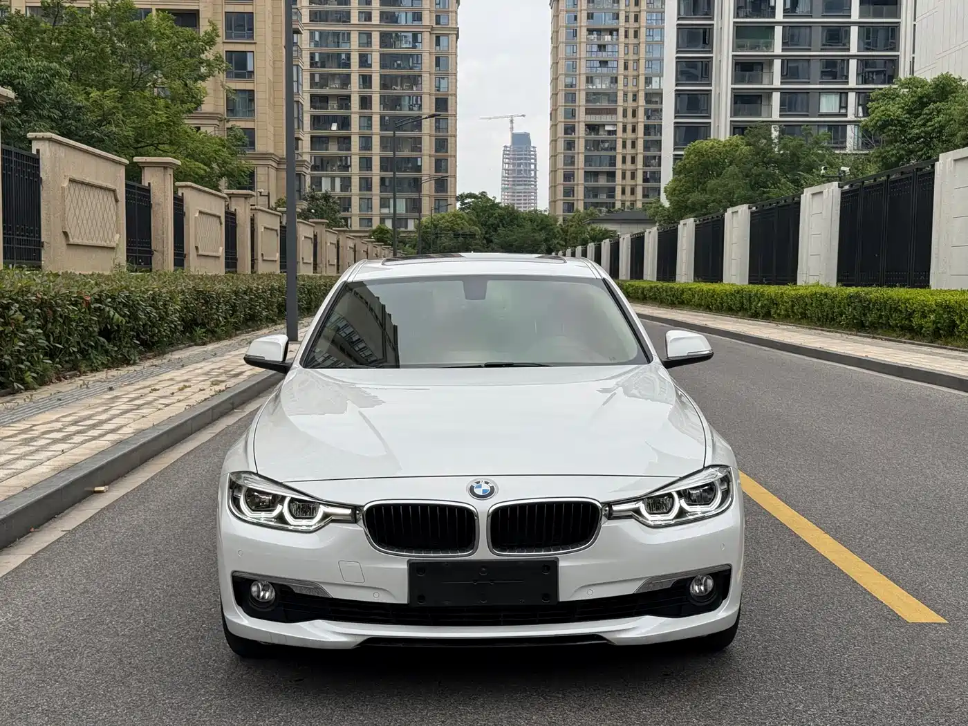 BMW 3 Series 2017 320Li Fashion фото 5