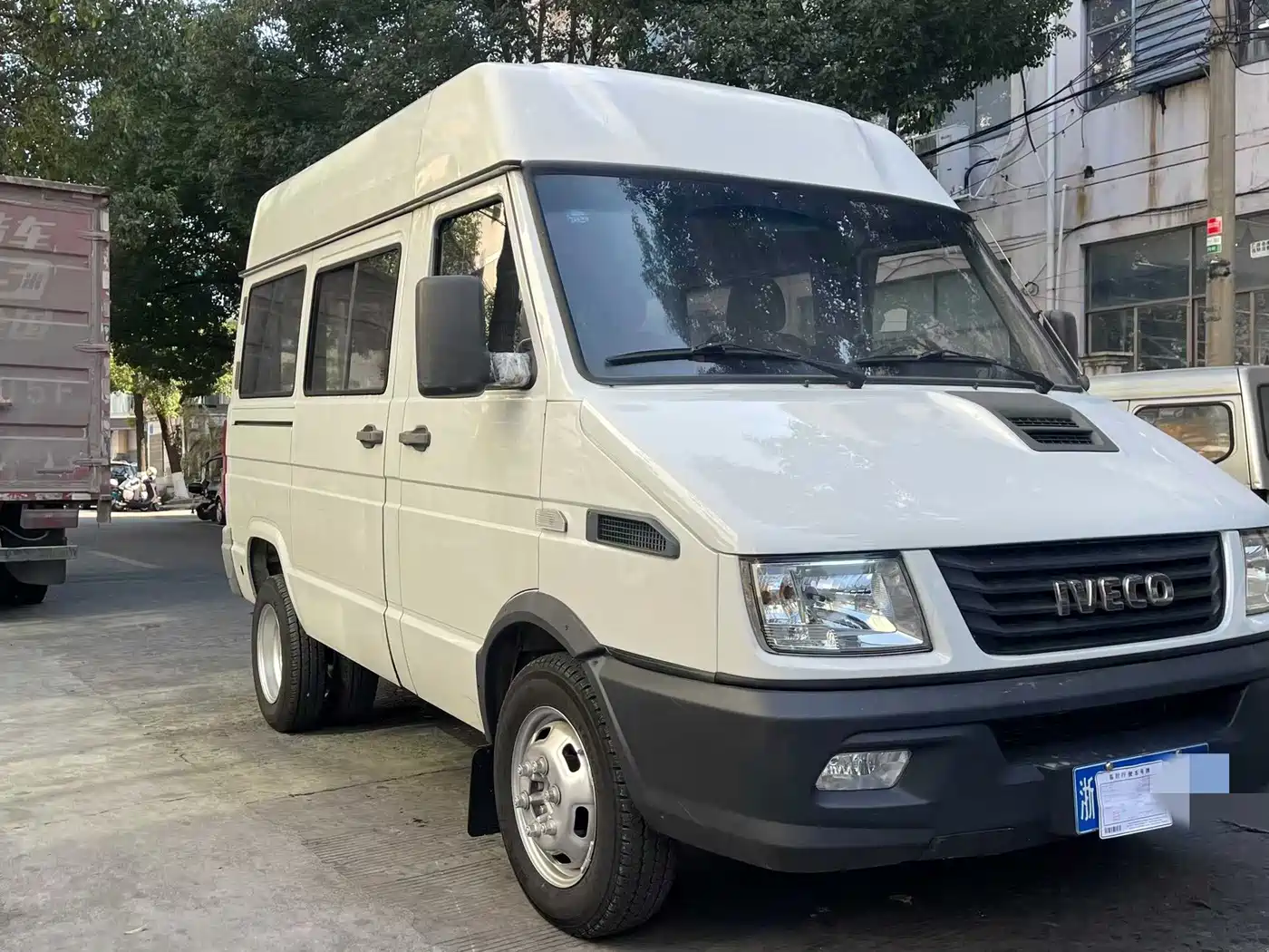 Iveco Daily 2019 2017 2.5T A40 Passenger Van 7-seater 47Z5