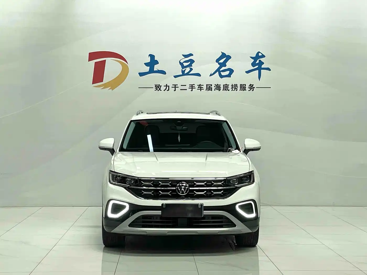 Volkswagen Tayron 2023 280TSI 2WD Luxury Plus Advanced Edition фото 2