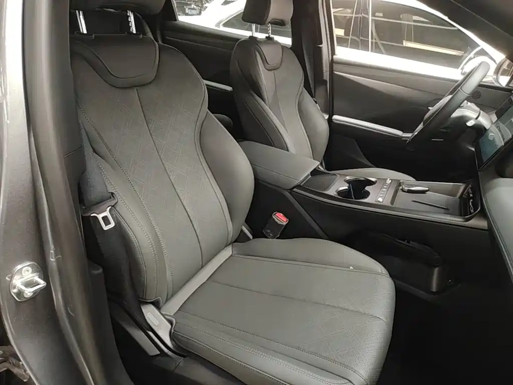 Photo 25 - BYD Qin PLUS