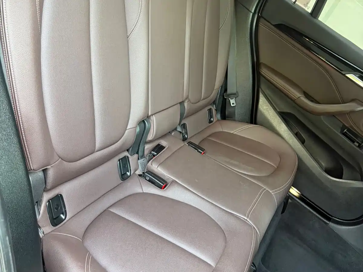 BMW X1 2021 sDrive20Li Fashion фото 8