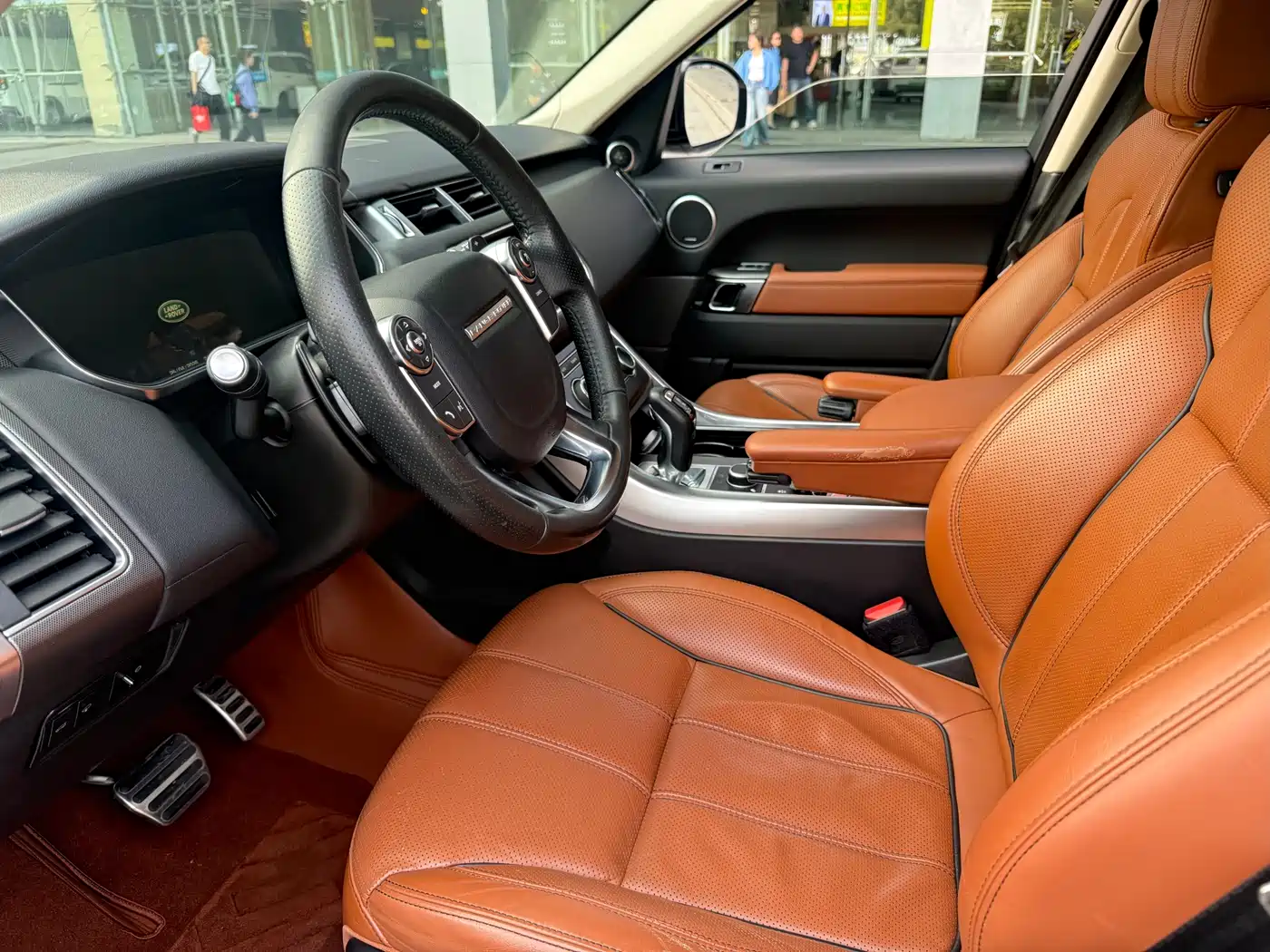 Land Rover Range Rover Sport 2016 Model 3.0 SC V6 HSE DYNAMIC фото 5