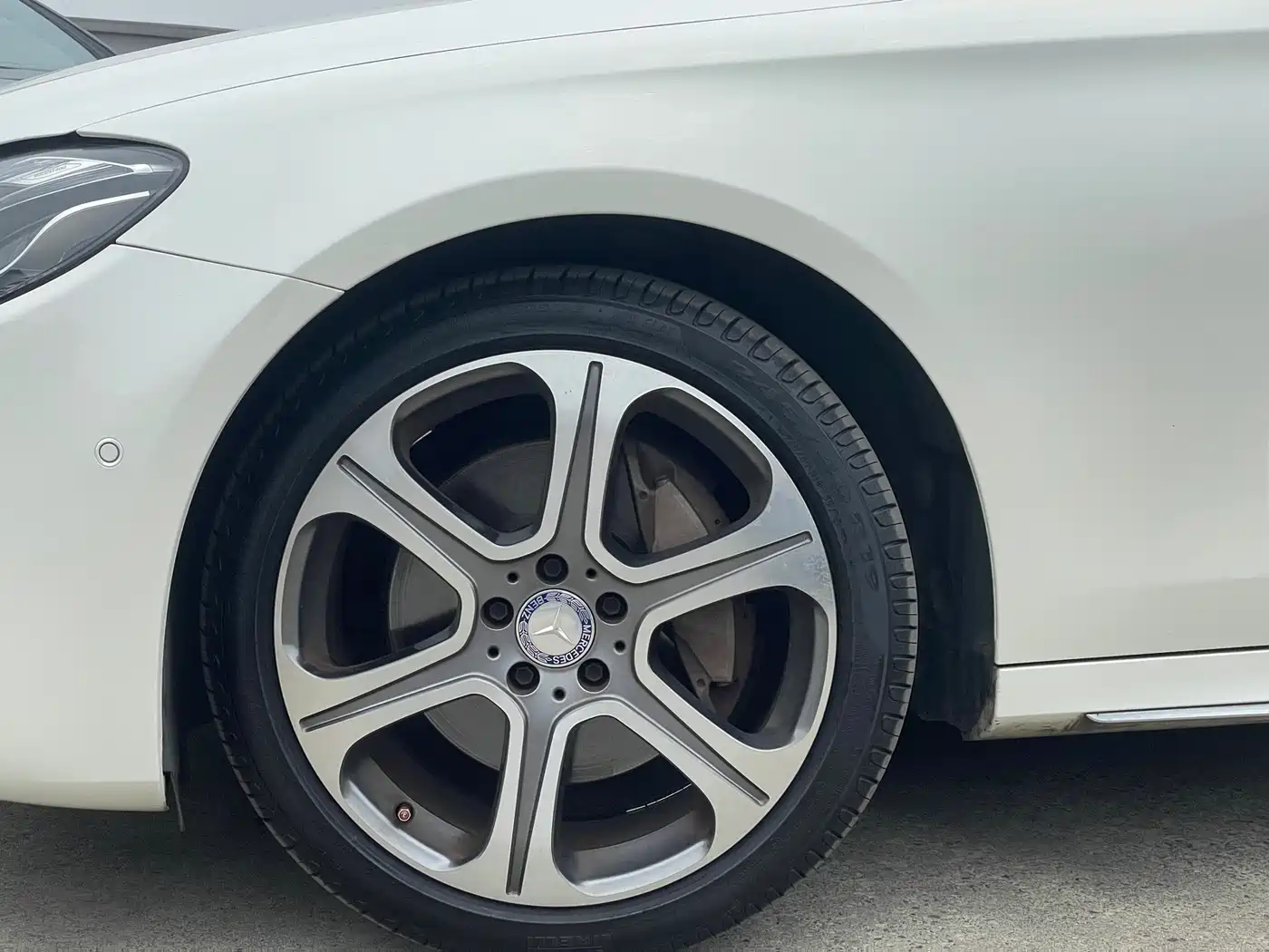 Mercedes-Benz E-Class 2016 E 300 L Sport Luxury фото 5