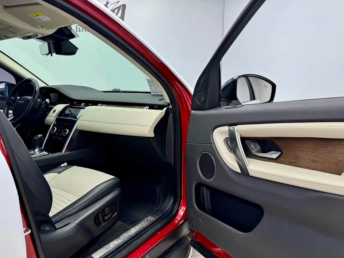 Land Rover Discovery Sport 2020 249PS R-Dynamic Performance Tech 7-seater фото 13