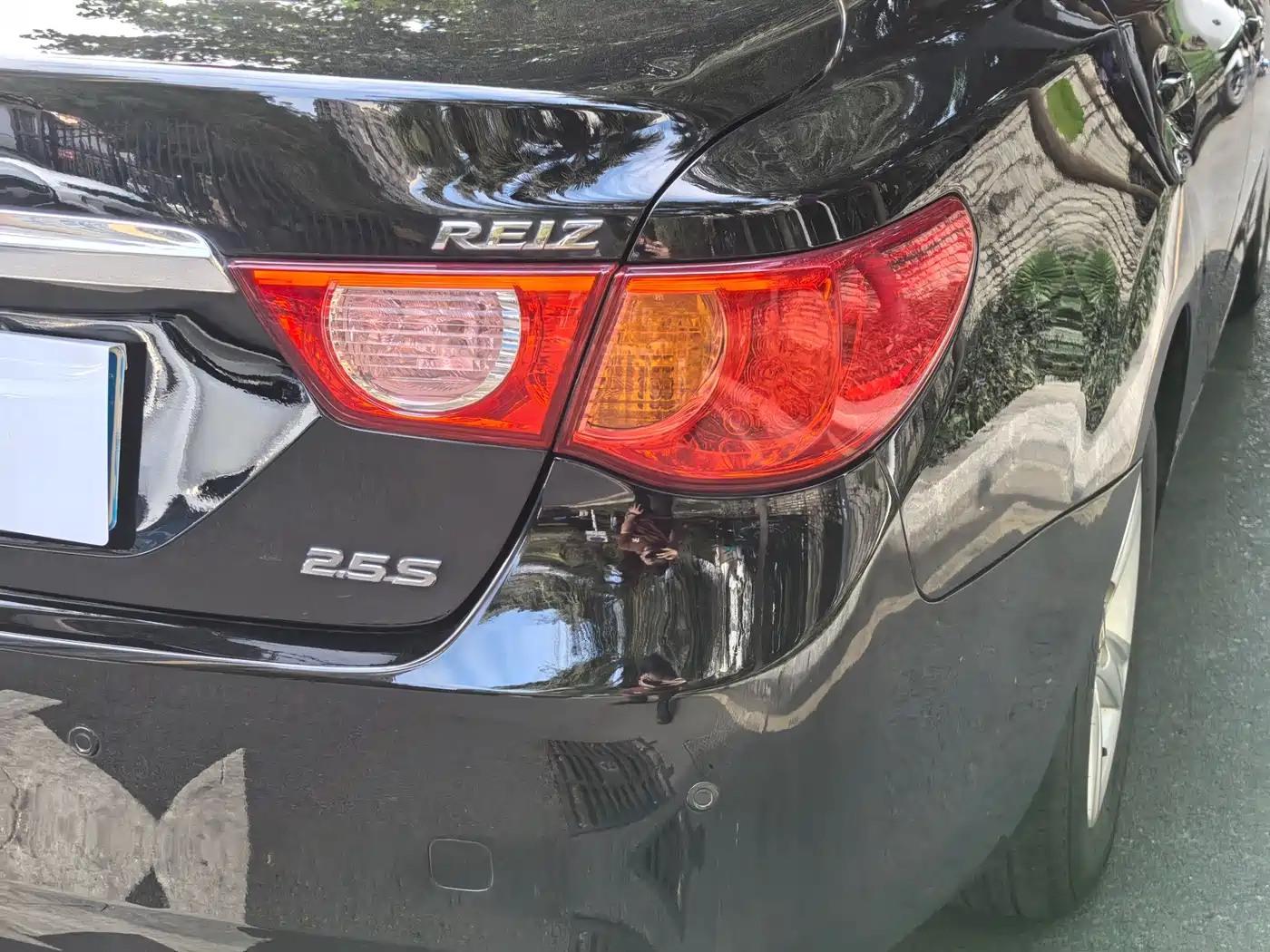 Toyota Reiz 2010 2.5S Elegance Elite Edition фото 5