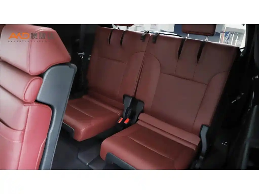 Фото 9 - Lexus LX